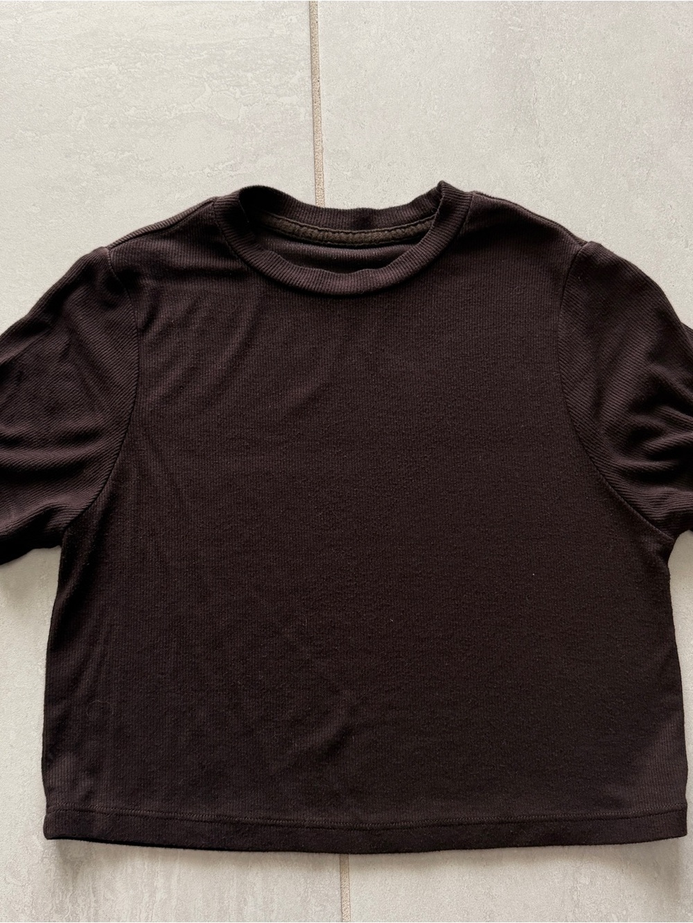 SET Active Cropped Short-Sleeve Crewneck Tee in Black